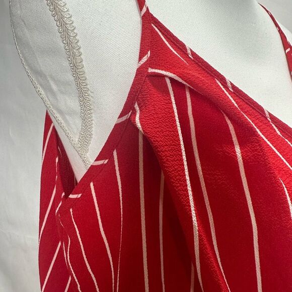 Monteau Red and white striped tank top V-neck Size M - Picture 8 of 10